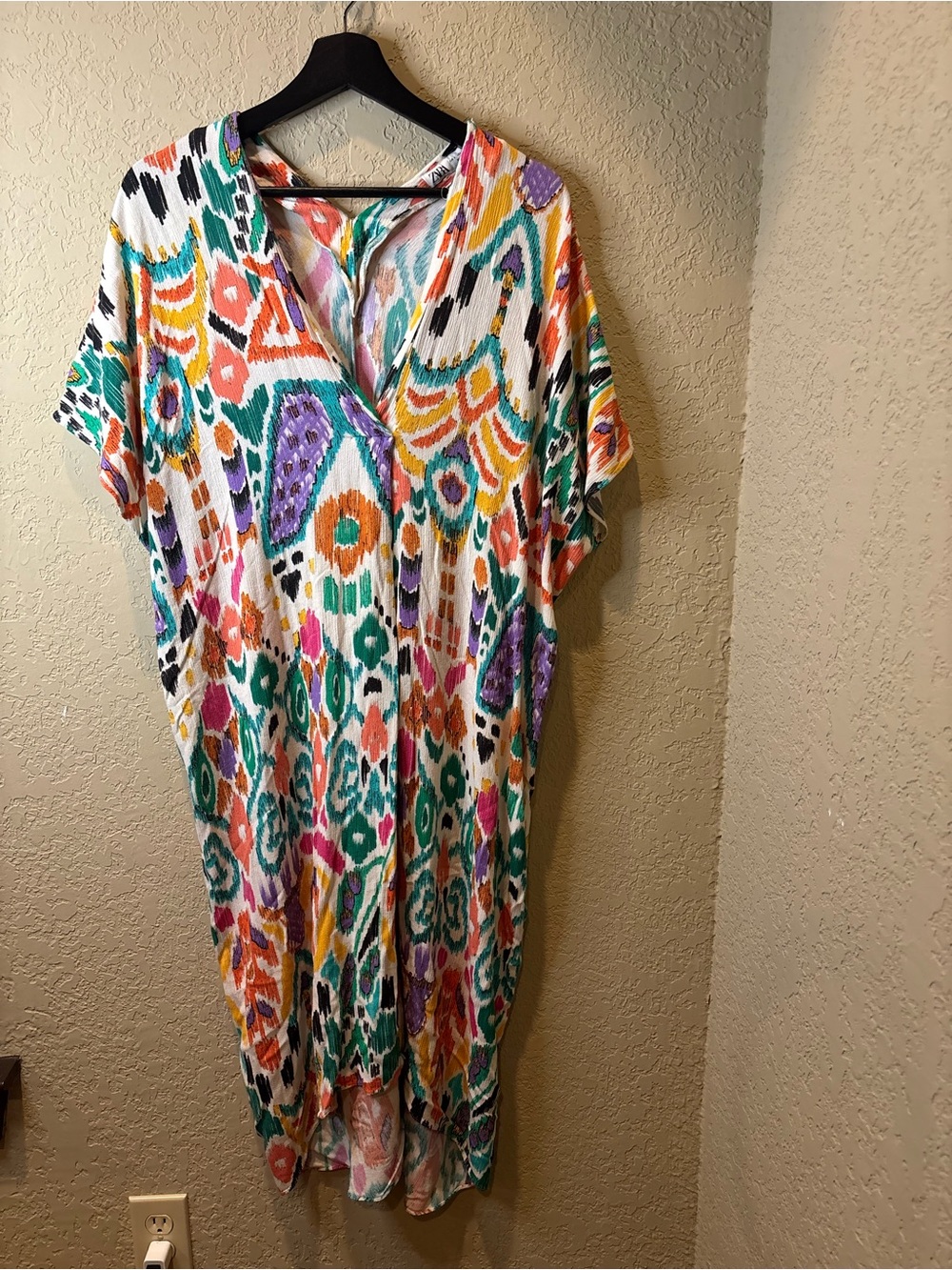Zara Multicolor Printed V-Neck Women’s Dress
